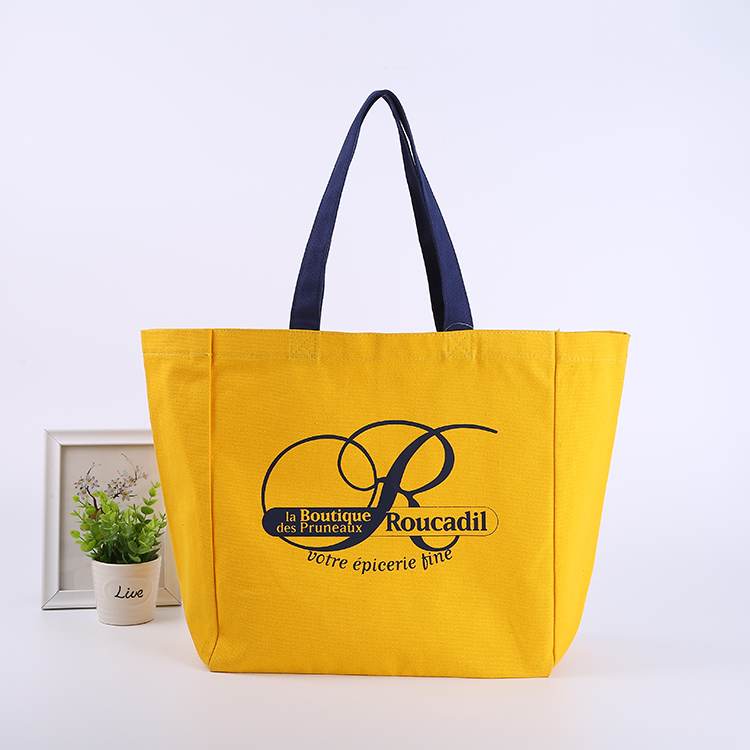 Environmentally Friendly, Durable, and Fashionable: A New Fashion in Canvas Bag Shopping